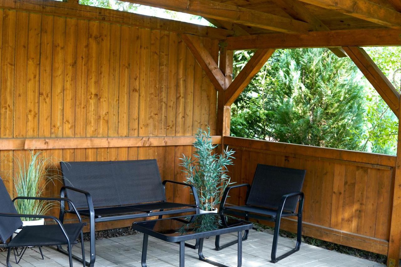 Penzion Pod Ždánovem Nezdice Exterior foto